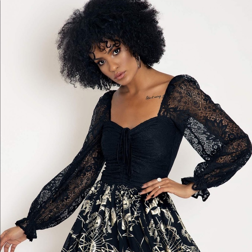 Immortal Lace Sweetheart top